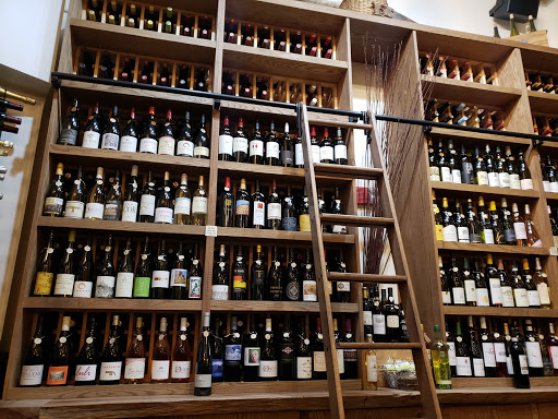 Wine Bar «Downtown Wine Merchants», reviews and photos, 102 Frank H Ogawa Plaza, Oakland, CA 94612, USA