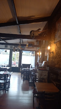 Atmosphère du Pizzeria Café des Chasseurs à Quintin - n°1