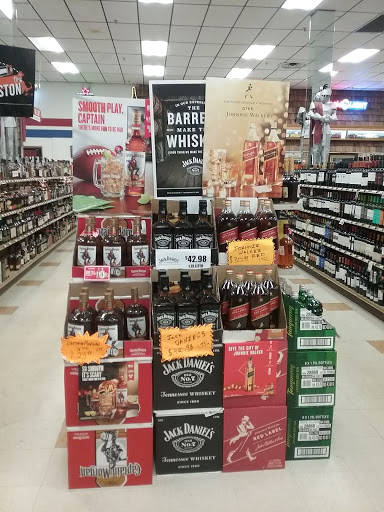 Wine Store «Lincoln Liquors», reviews and photos, 10 Summer St, Chelmsford, MA 01824, USA