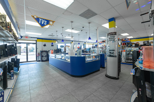 Pawn Shop «La Familia Pawn and Jewelry», reviews and photos, 3615 W Vine St, Kissimmee, FL 34741, USA