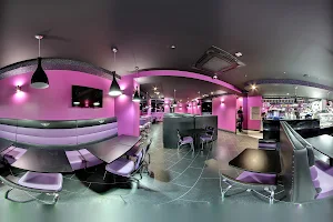 Creams Cafe Staines image