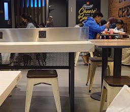 Richeese Factory Pahlawan Revolusi photo