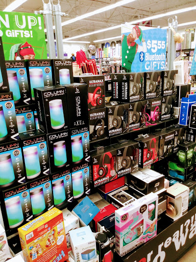 Variety Store «Five Below», reviews and photos, 935 Riverdale St, West Springfield, MA 01089, USA