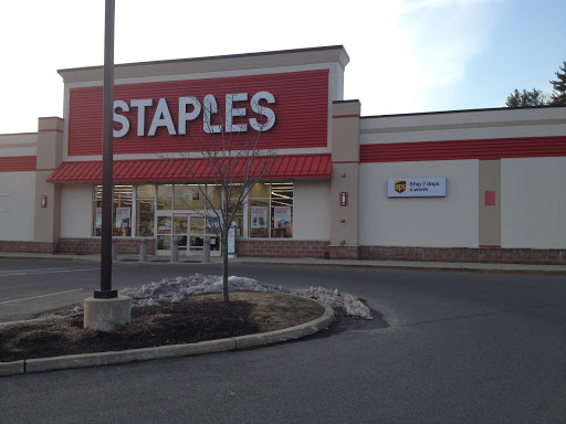 Office Supply Store «Staples», reviews and photos, 125 Washington St, Rochester, NH 03839, USA