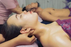 MAE Home SPA Ampenan image