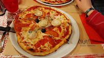 Salami du Pizzeria Pizzéria La Vetrata à Les Deux Alpes - n°12