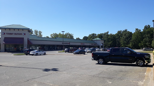 Outlet Mall «The Outlet Shoppes At Fremont», reviews and photos, 6245 N Old 27, Fremont, IN 46737, USA