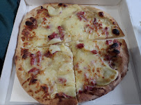 Plats et boissons du Pizzas à emporter L'OR EN PIZZA, distributeur de pizzas La Barre de Monts - n°1