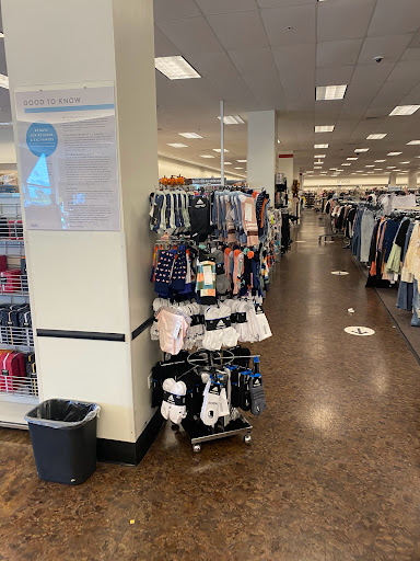 Department Store «Nordstrom Rack Orland Park Place», reviews and photos, 140 Orland Park Pl, Orland Park, IL 60462, USA