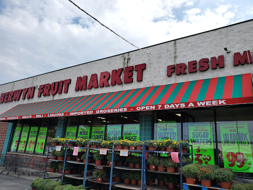 Fruit and Vegetable Store «Berwyn Fruit & Vegetable», reviews and photos, 3811 Harlem Ave, Berwyn, IL 60402, USA