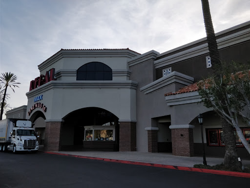 Movie Theater «Regal Cinemas Simi Valley Civic Center 16 & IMAX», reviews and photos, 2751 Tapo Canyon Rd, Simi Valley, CA 93063, USA