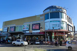 Royal Mall Bayambang image