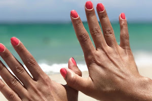 CM- Beauty Salon- Brazilian Nails-Manicure Brasileira- Miami