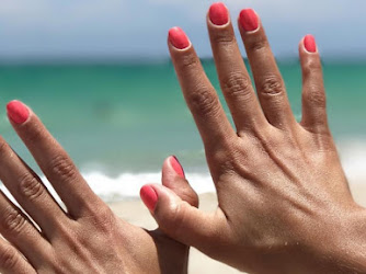 CM- Beauty Salon- Brazilian Nails-Manicure Brasileira- Miami