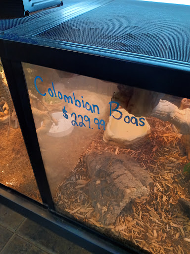 Pet Supply Store «House of Pets Inc», reviews and photos, 29500 Ford Rd, Garden City, MI 48135, USA