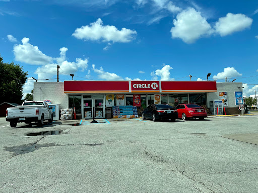Convenience Store «Circle K», reviews and photos, 602 W Main St, New Albany, IN 47150, USA