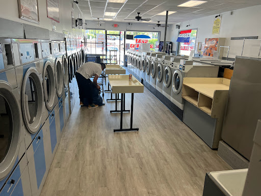 Laundromat «24 Hour Coin Laundry», reviews and photos, 11 Lincoln Hwy, Edison, NJ 08820, USA