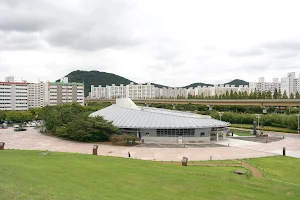 Daeseong-dong Tombs Museum image