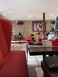 Atmosphère du Restaurant français L'Art des Mets à La Feuillade - n°3