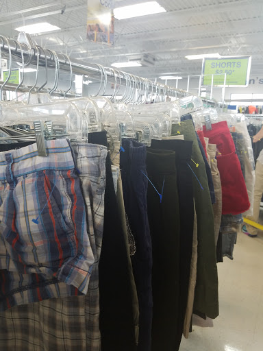 Thrift Store «Goodwill Retail Store of Lake St. Louis», reviews and photos, 913 Robert Raymond Dr, Lake St Louis, MO 63367, USA