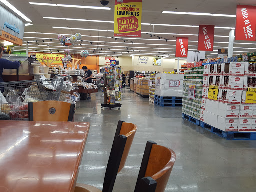 Grocery Store «Superior Grocers», reviews and photos, 12630 Hawthorne Blvd, Hawthorne, CA 90250, USA