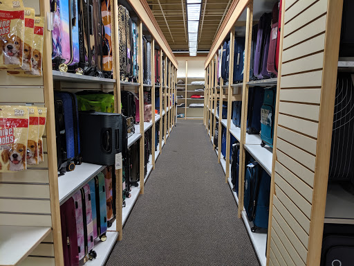 Clothing Store «Burlington Coat Factory», reviews and photos, 475 Union St, Waterbury, CT 06706, USA