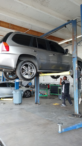 Auto Body Shop «Chapman Collision Scottsdale», reviews and photos, 7100 E McDowell Rd, Scottsdale, AZ 85257, USA