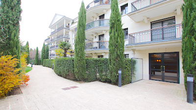 Maryam KARIMI IAD France - Immobilier à Châtenay-Malabry