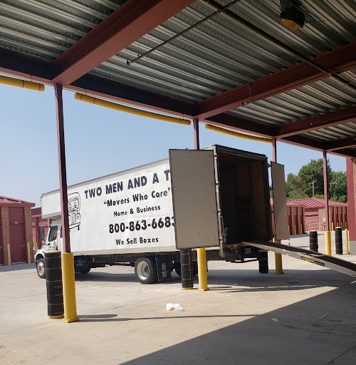 Moving and Storage Service «Two Men and a Truck», reviews and photos, 2211 E Division St, Arlington, TX 76011, USA