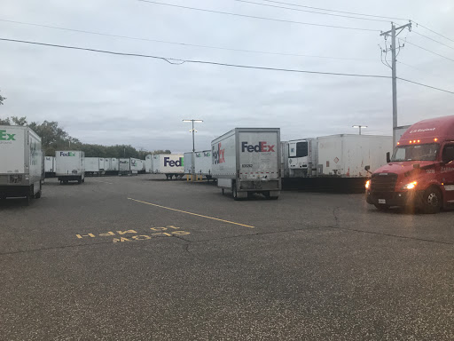 Mailing Service «FedEx Ground», reviews and photos, 7 Long Lake Rd, St Paul, MN 55115, USA