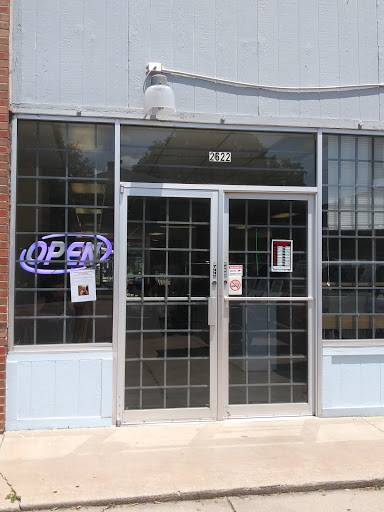 Dry Cleaner «Dana Laundromat», reviews and photos, 2622 E Douglas Ave, Wichita, KS 67214, USA