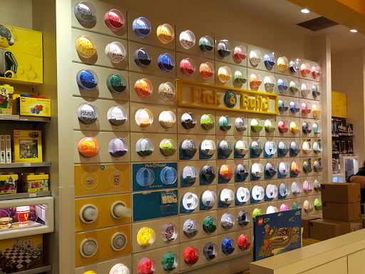 Shopping Mall «West County Center», reviews and photos, 80 W County Center Dr, Des Peres, MO 63131, USA