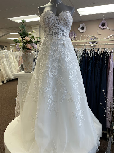 Bridal Shop «Bridal Aisle Off the Rack Boutique & Consignment», reviews and photos, 308 5th Ave SE, Osseo, MN 55369, USA