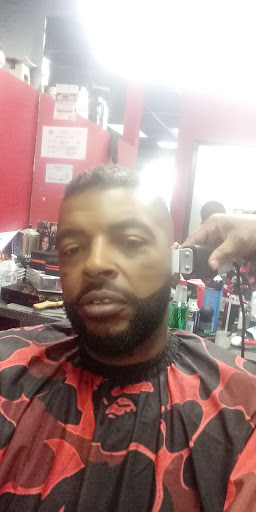 Barber Shop «Good Lookin Barber Shop», reviews and photos, 3837 Main St, Bridgeport, CT 06606, USA