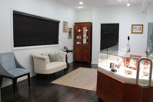 Jewelry Store «Abercrombie Gems + Precious Metals», reviews and photos, 3008 Bee Cave Rd #100, Austin, TX 78746, USA