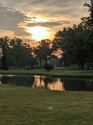 Golf Course «Erie Shores Golf Course», reviews and photos, 7298 Lake Rd E, Madison, OH 44057, USA