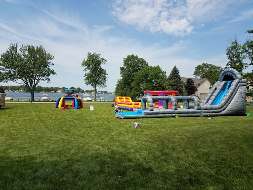 Recreation Center «Sylvan Lake Community Center», reviews and photos, 2456 Pontiac Dr, Sylvan Lake, MI 48320, USA