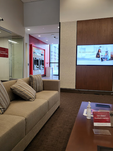 Bank «Bank of America Financial Center», reviews and photos