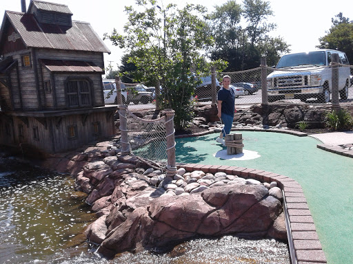 Golf Course «Twin Brook Golf Center», reviews and photos, 1251 Jumping Brook Rd, Tinton Falls, NJ 07753, USA