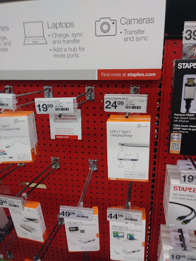 Office Supply Store «Staples», reviews and photos, 671 Colusa Ave, Yuba City, CA 95991, USA