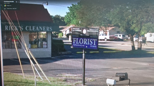 Lakeline Florist & Gifts Inc, 12233 Ranch Rd 620 N #103, Austin, TX 78750, USA, 