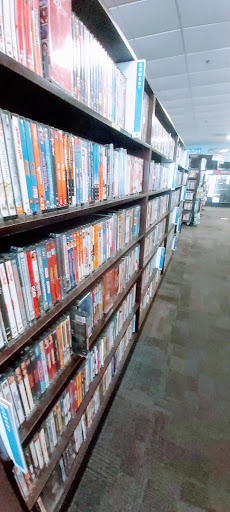 Book Store «Bookmans Phoenix Entertainment Exchange», reviews and photos, 8034 N 19th Ave, Phoenix, AZ 85021, USA