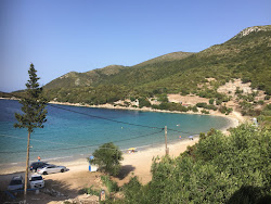 Fotografie cu Paralia Atheras amplasat într-o zonă naturală
