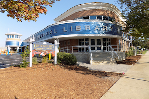Lindenhurst Memorial Library image