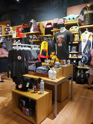 Toy Store «Disney Store», reviews and photos, 1961 Chain Bridge Rd, McLean, VA 22102, USA