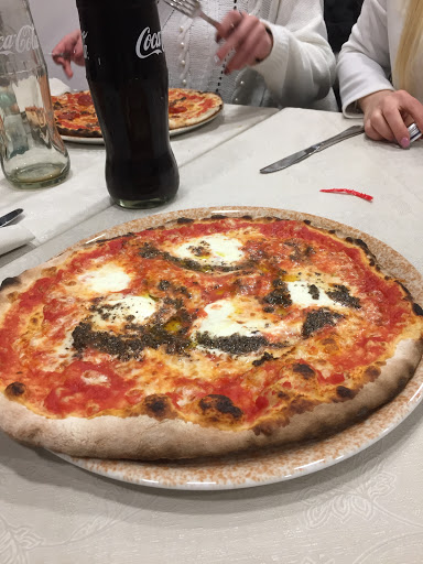 Bar Pizzeria LAmico Di Sardella Cosmo in San Pietro in Valle, Provincia di Isernia