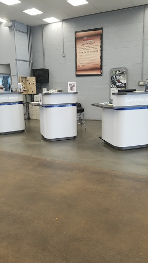 Chevrolet Dealer «VanDevere Chevrolet Inc.», reviews and photos, 1490 Vernon Odom Blvd, Akron, OH 44320, USA