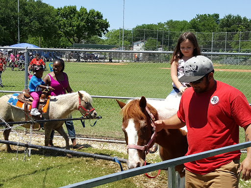 Park «Midway Park», reviews and photos, 615 N Main St, Euless, TX 76039, USA