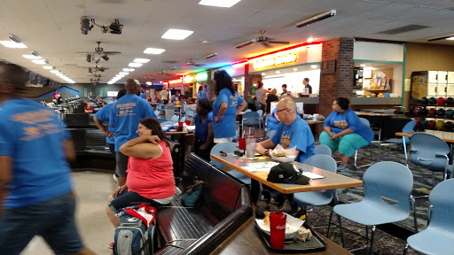 Bowling Alley «Plaza Lanes», reviews and photos, 2701 Douglas Ave, Des Moines, IA 50310, USA