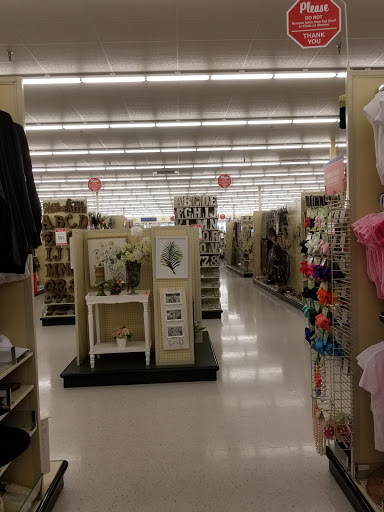 Craft Store «Hobby Lobby», reviews and photos, 275 Hutton Pl NW, Lake City, FL 32055, USA